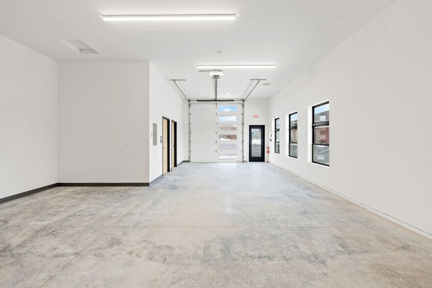 More Photos Of 21 Meridian Ct, Kalispell Light Distribution For Sale