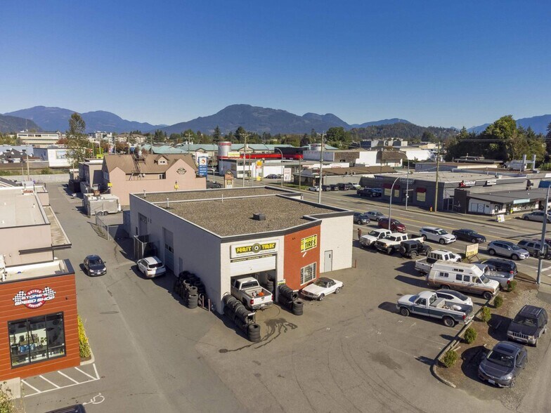 More Photos Of 8815 Young Rd, Chilliwack Auto Repair For Sale