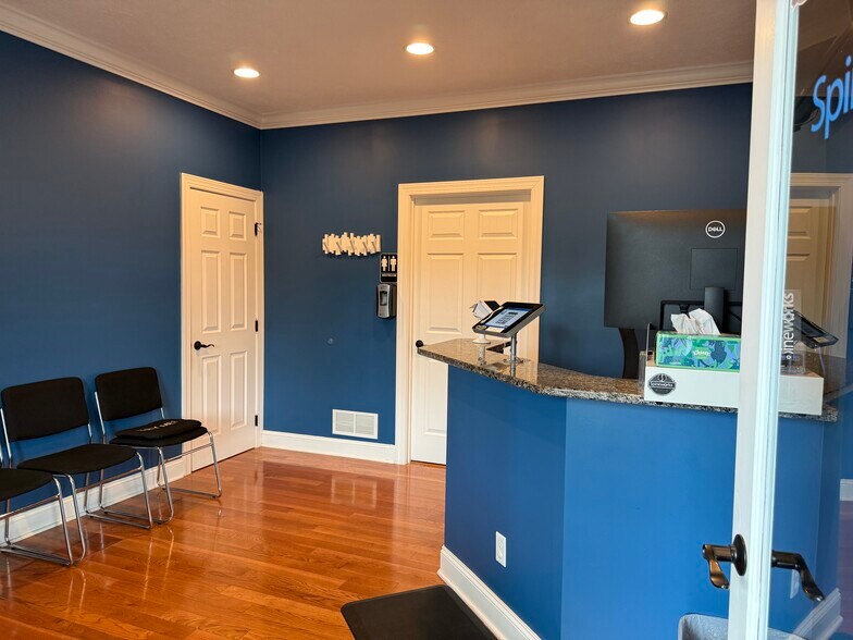 More Photos Of 6000 Coombs Farm Dr, Morgantown Office For Lease