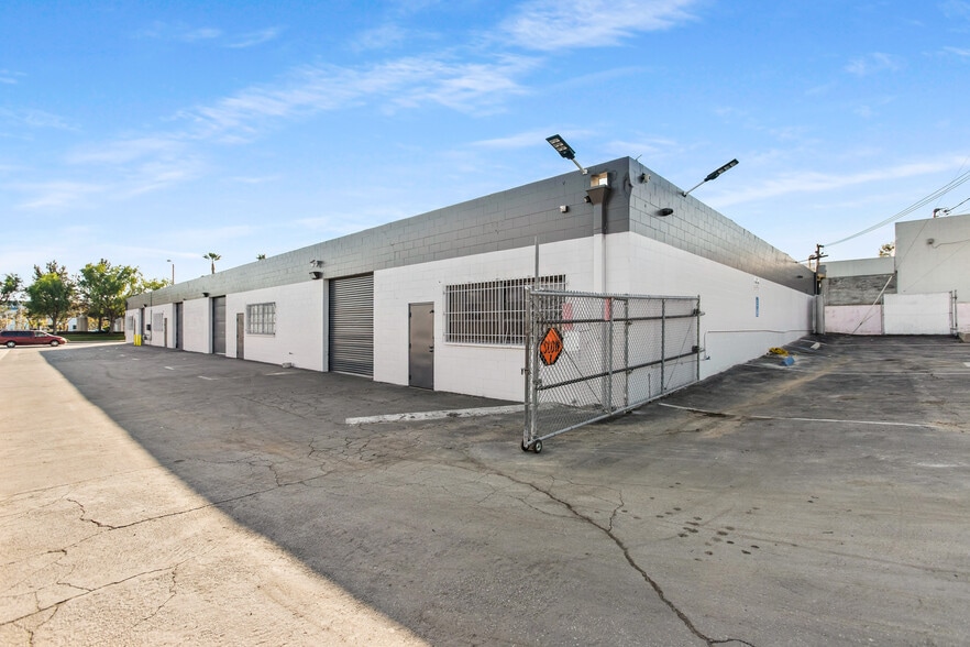 More Photos Of 13259-13265 Imperial Hwy, Whittier Warehouse For Lease