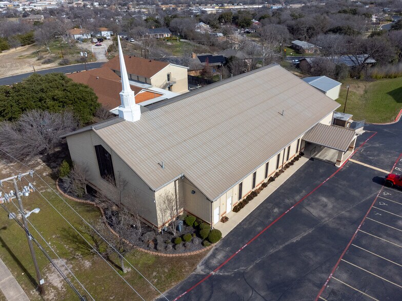 More Photos Of 906 Trimmier Rd, Killeen Religious Facility For Sale