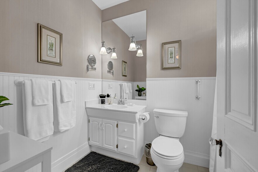 More Photos Of 412 S 3rd St, Wilmington Hospitality For Sale