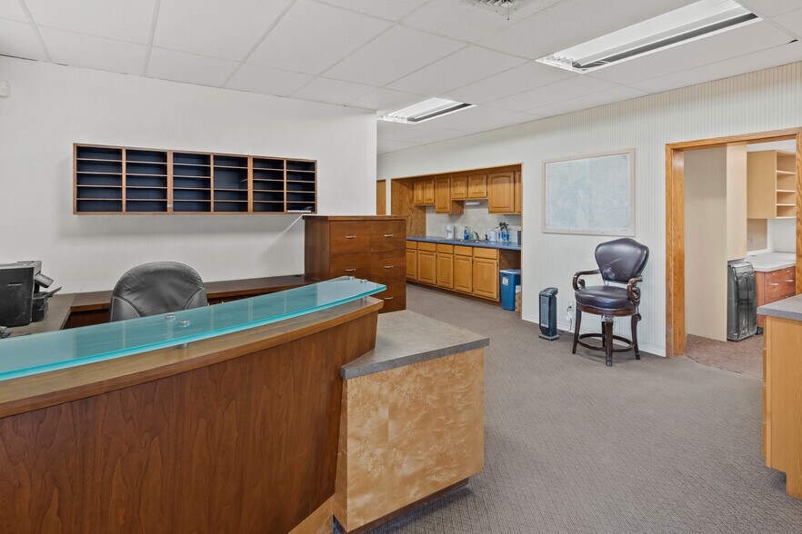 More Photos Of 2332 4th Ave, Greeley Manufacturing For Sale