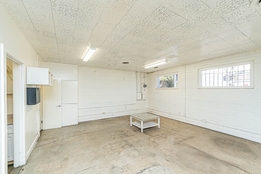 More Photos Of 947 N Vignes St, Los Angeles Warehouse For Sale