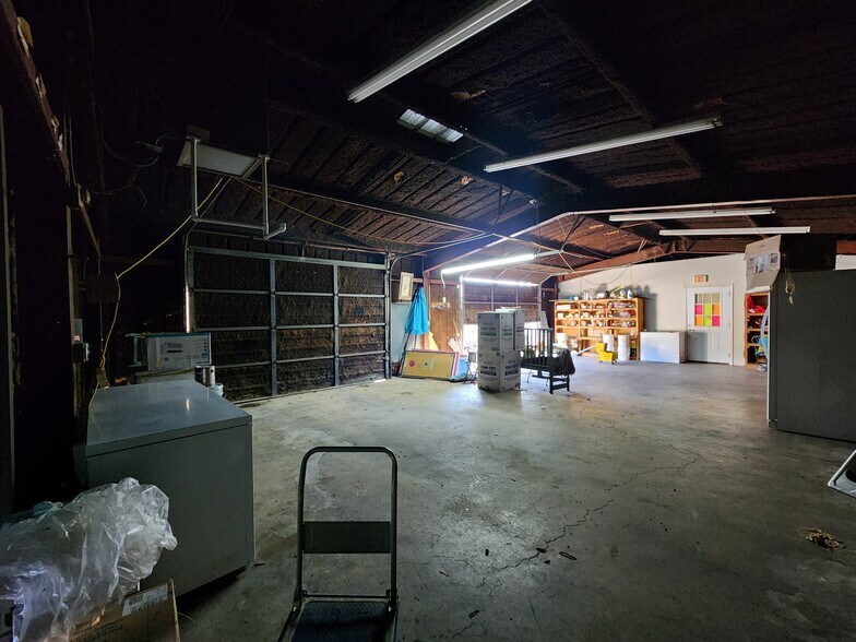 More Photos Of 108 Schertz Pky, Schertz Auto Repair For Sale