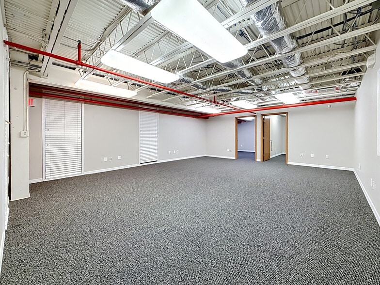 More Photos Of 4677 118th Ave N, Clearwater Manufacturing For Sale