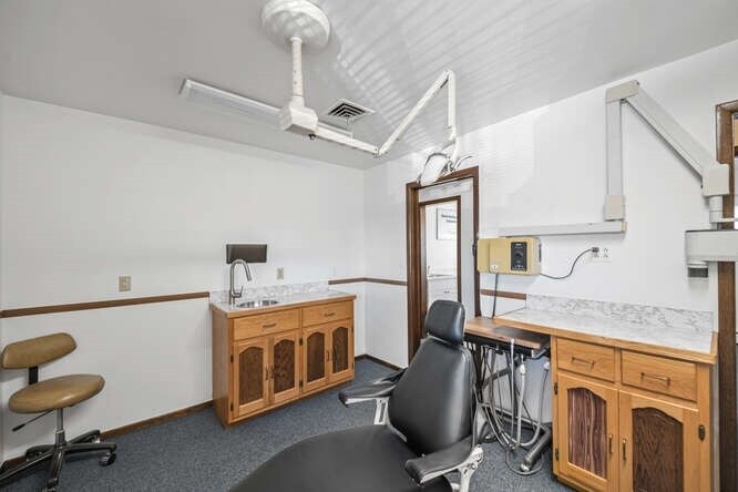 More Photos Of 5025-5039 S Federal Blvd, Englewood Medical For Lease