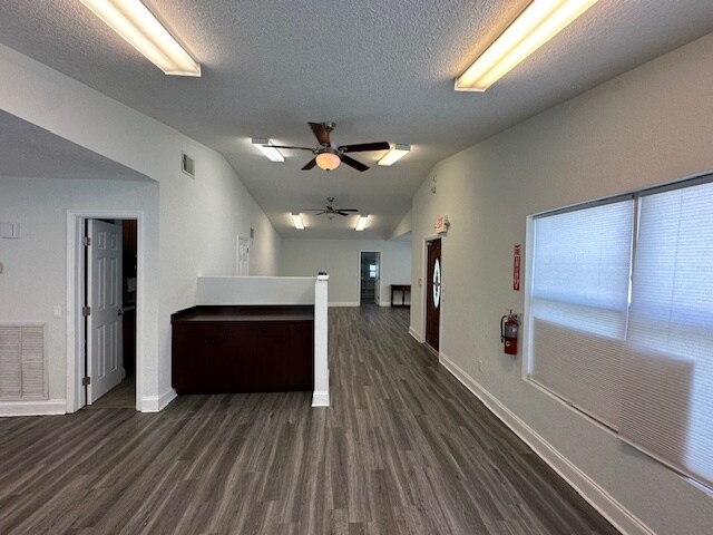 More Photos Of 6740 Taft St, Hollywood Medical For Lease