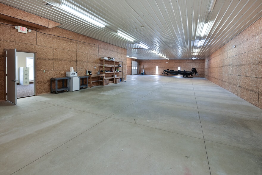 More Photos Of 1200 S Hartshorn Rd, Lakeside Marblehead Warehouse For Sale