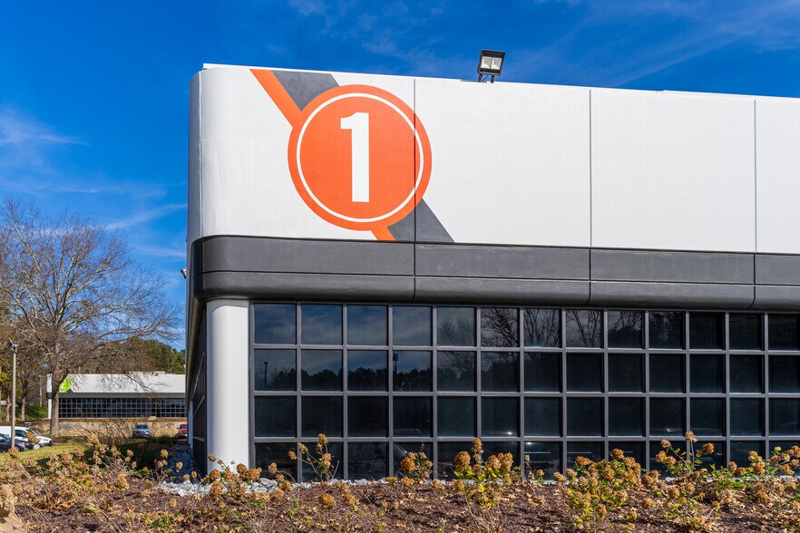 Primary Photo Of 1000 Holcomb Woods Pky, Roswell Unknown For Lease