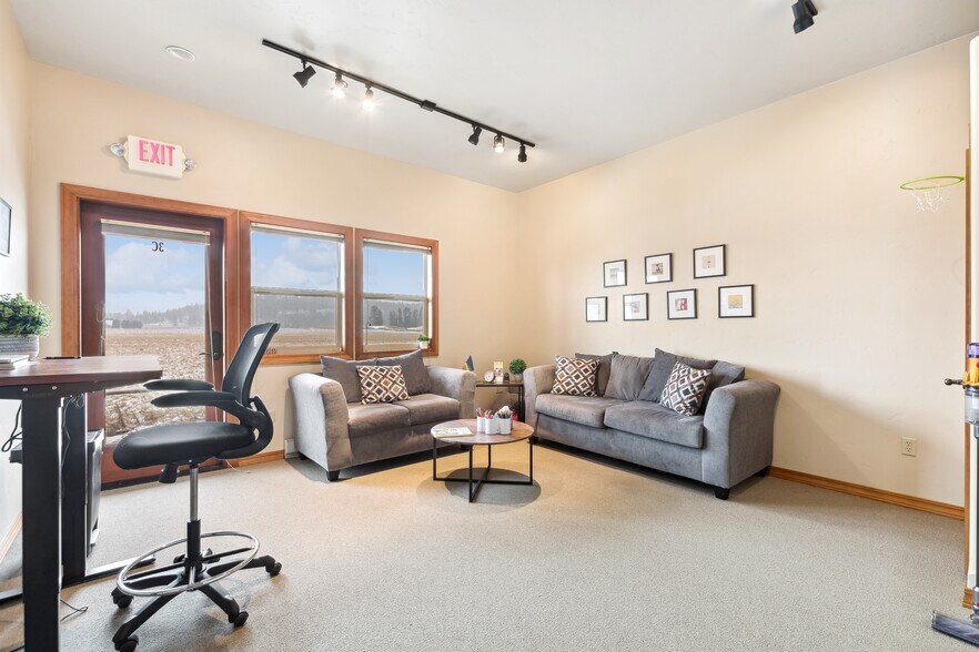 More Photos Of 191 Jewel Basin Ct, Bigfork Office For Sale