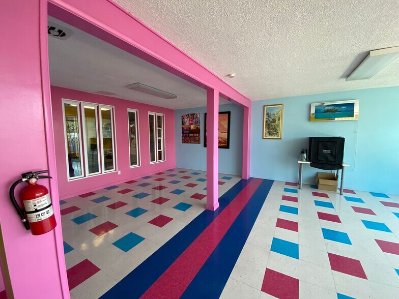 More Photos Of 1696 Centinela Ave, Inglewood Storefront Retail Residential For Sale