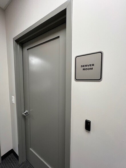 More Photos Of 50 US Highway 9 Hwy, Morganville Medical For Lease