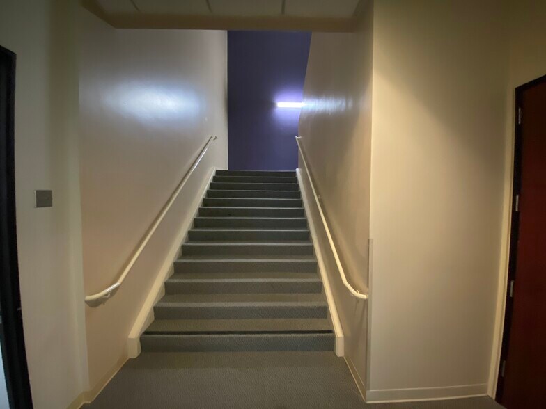 More Photos Of 18705 Madrone Pky, Morgan Hill Research And Development For Lease