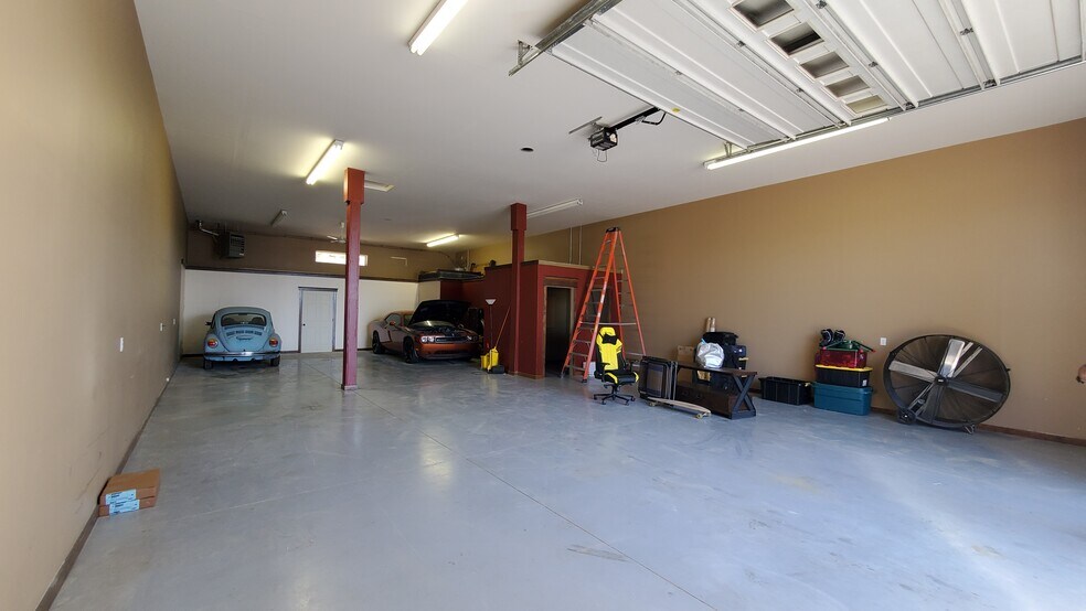 More Photos Of 4547 W Seltice Way, Coeur d'Alene Light Manufacturing For Lease