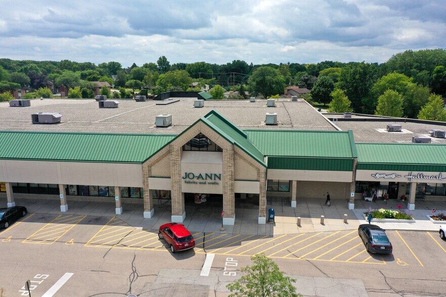 Primary Photo Of N78W14501-N78W14597 Appleton Ave, Menomonee Falls General Retail For Lease