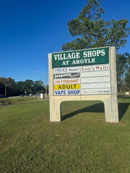 More Photos Of 6625 Argyle Forest Blvd, Jacksonville Storefront Retail Office For Lease