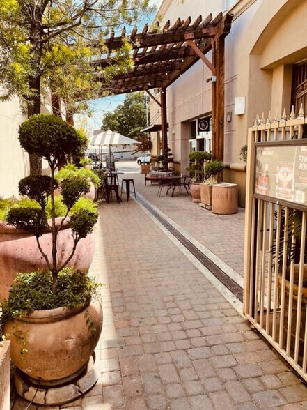 More Photos Of 115 S School St, Lodi Loft Creative Space For Lease