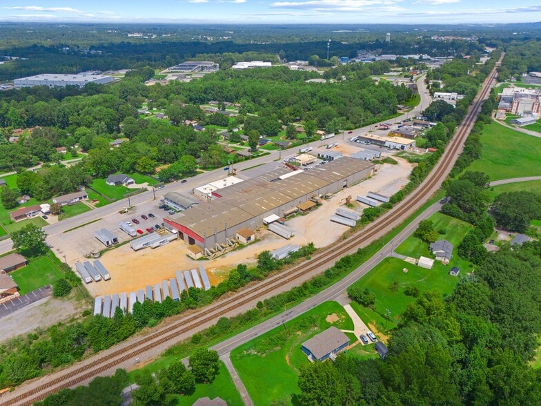 More Photos Of 1705 - 1709 Old Georgia Hwy, Gaffney Warehouse For Sale