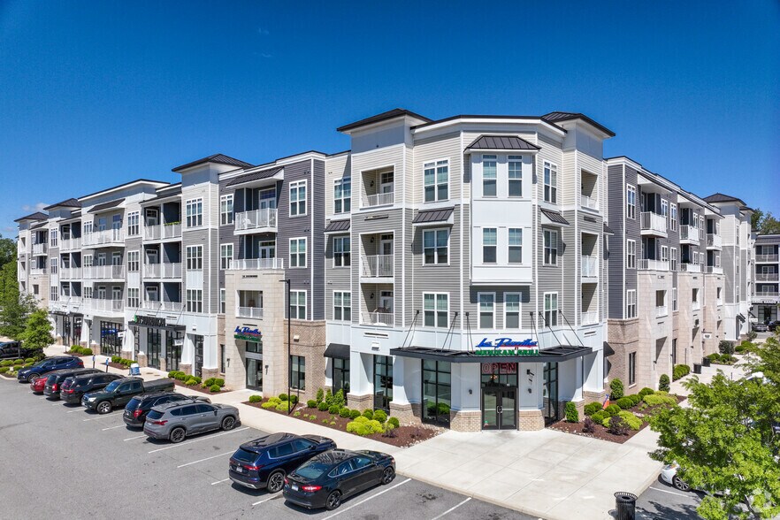 More Photos Of Bridgeport Way & Knotts Point Lane, Suffolk Unknown For Lease