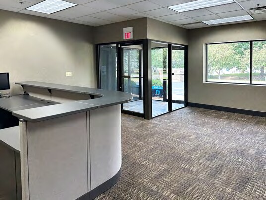 More Photos Of 4099 White Bear Pky, White Bear Township Light Manufacturing For Lease