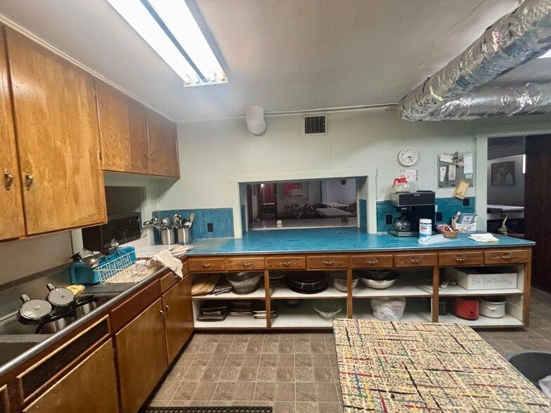 More Photos Of 13 E High St, Jeffersonville Religious Facility For Sale