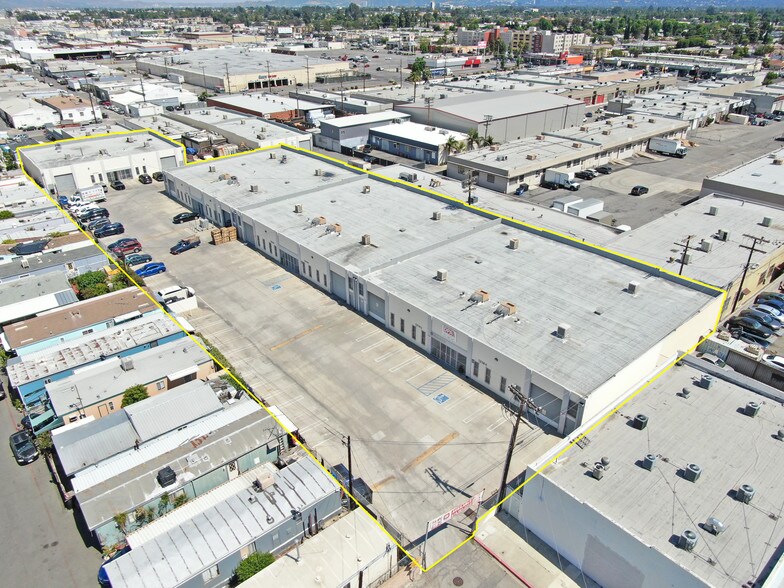 More Photos Of 13154-13164 Leadwell St, North Hollywood Warehouse For Lease