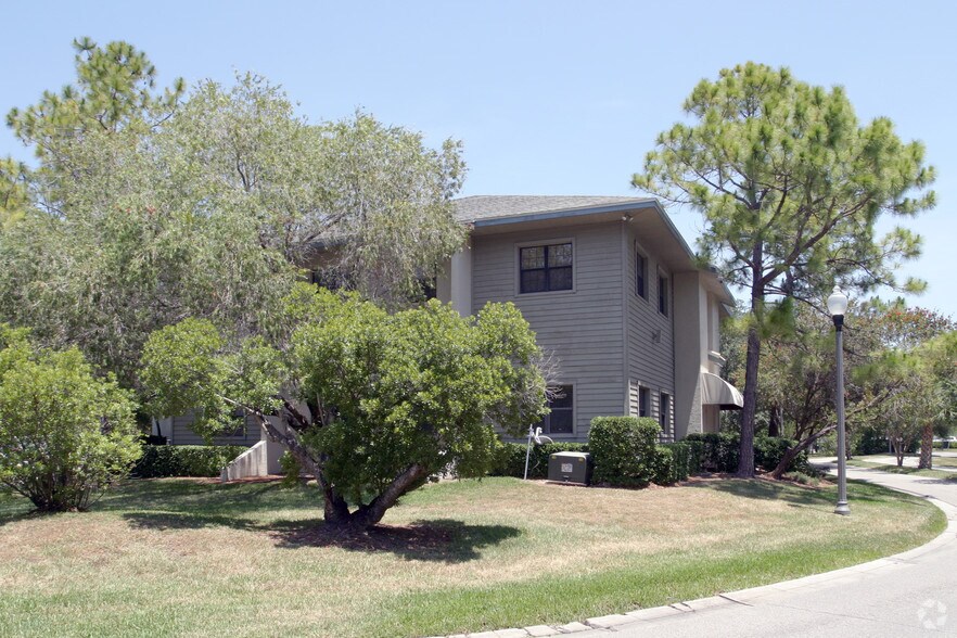 More Photos Of 2841 Executive Dr, Clearwater Office For Sale