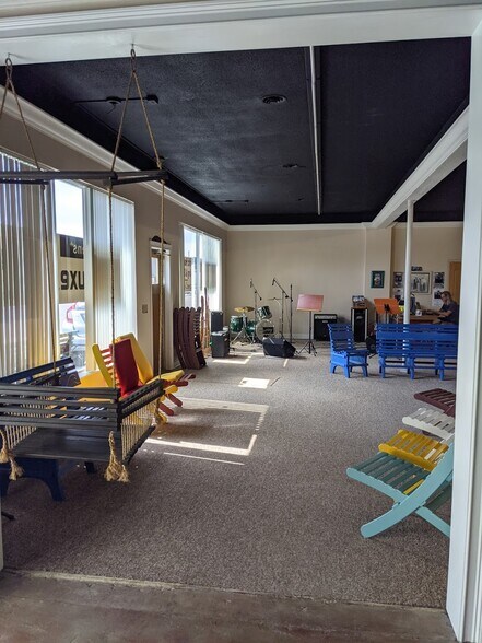 More Photos Of 528 S Missouri Ave, Clearwater Storefront Retail Office For Lease