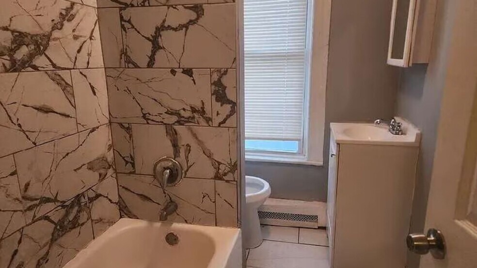 More Photos Of 77 Garden St, Poughkeepsie Apartments For Sale