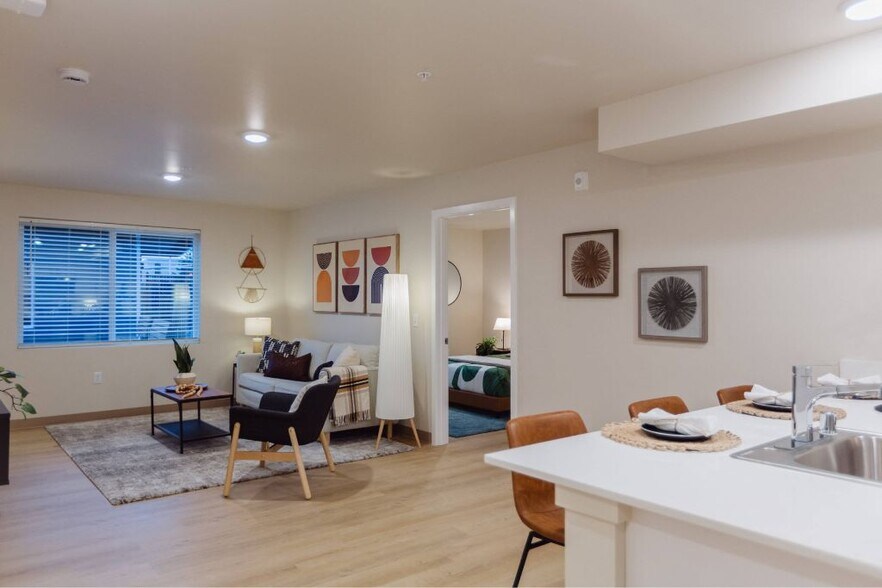 More Photos Of 200 E McCorquedale Rd, Burlington Apartments For Sale