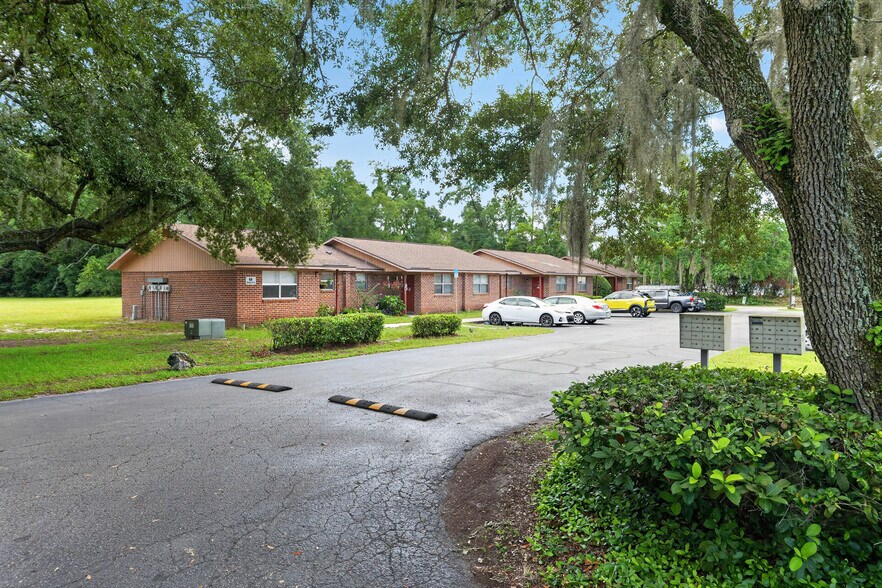More Photos Of 20420 NW 243rd Dr, High Springs Apartments For Sale