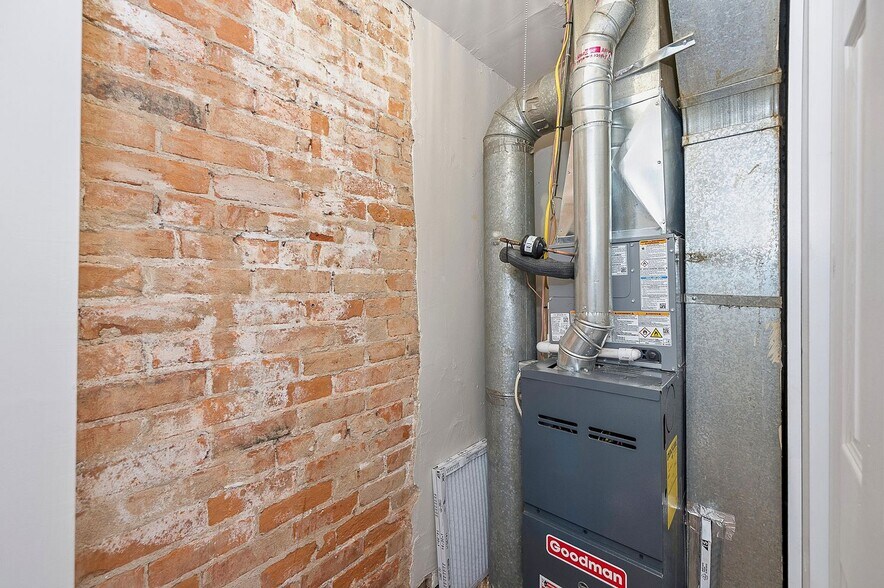 More Photos Of 1669 Blue Rock St, Cincinnati Storefront Retail Residential For Sale