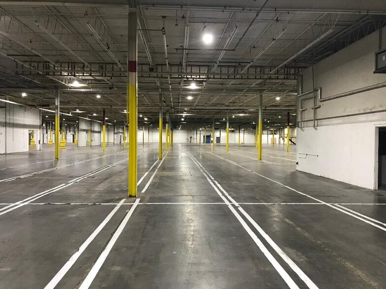 More Photos Of 192 Murdock Rd, Troutman Manufacturing For Sale