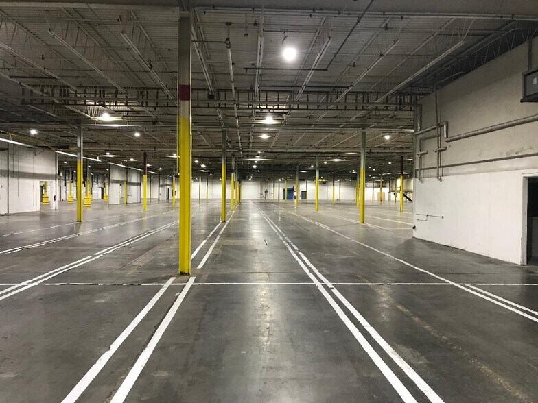 More Photos Of 192 Murdock Rd, Troutman Manufacturing For Lease