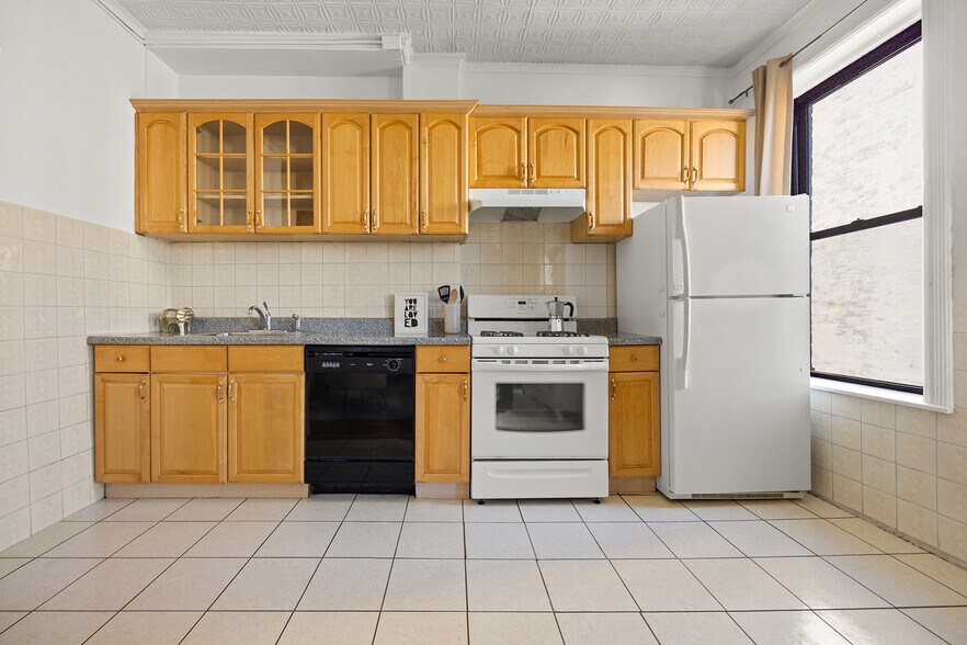 More Photos Of 411 12th St, Brooklyn Apartments For Sale