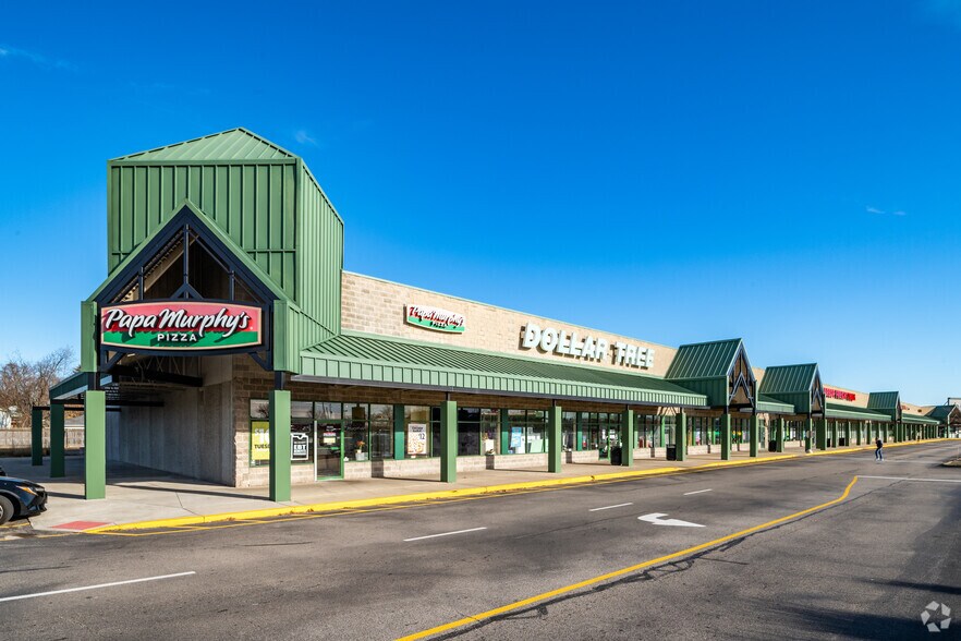 More Photos Of 4698 S Whitnall Ave, Saint Francis Freestanding For Lease