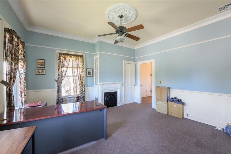 More Photos Of 139 N Ocean Ave, Patchogue Office Residential For Lease