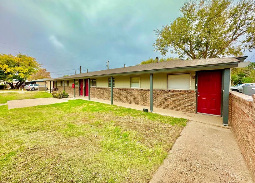 More Photos Of 1107 52nd St, Lubbock Apartments For Sale