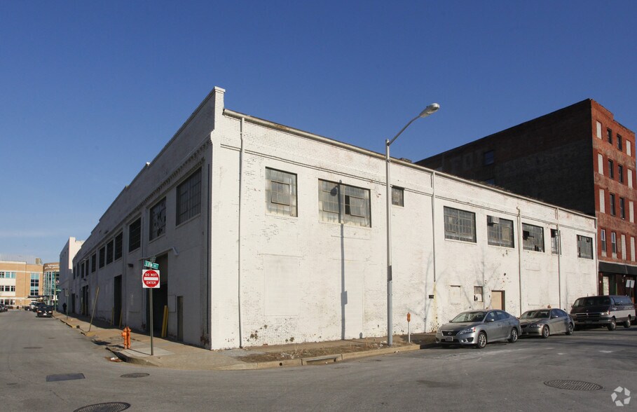 Primary Photo Of 301-317 N Front St, Baltimore Warehouse For Sale