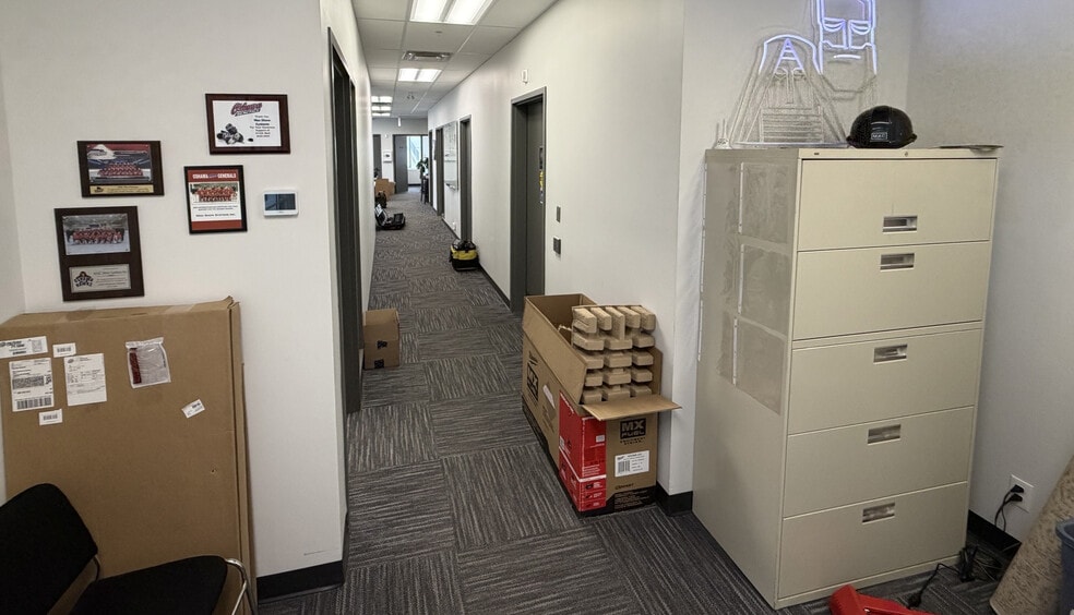 More Photos Of 620 Passmore Ave, Toronto Manufacturing For Lease