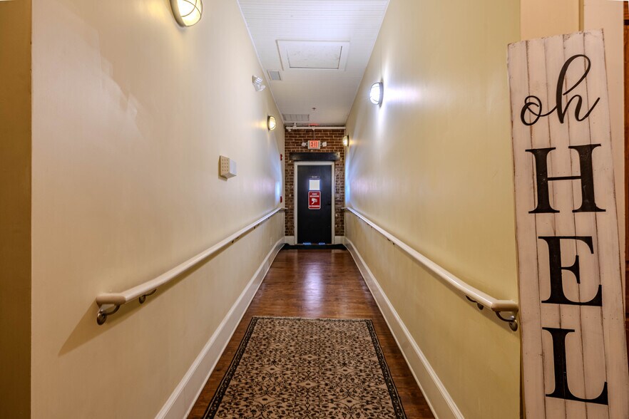 More Photos Of 217 Broad St, Rome Storefront Retail Residential For Sale