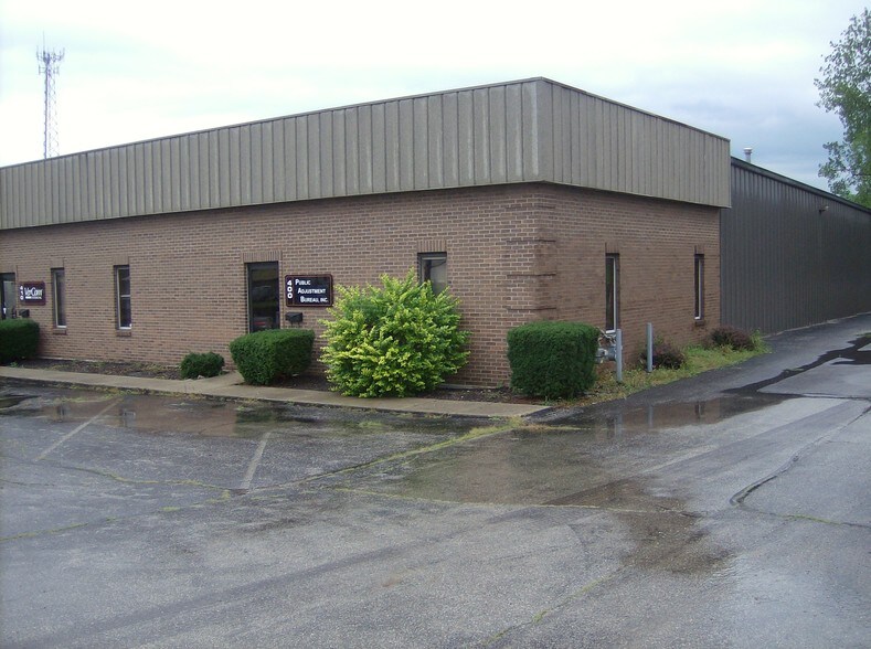 More Photos Of 400-460 Fame Rd, Dayton Light Distribution For Lease