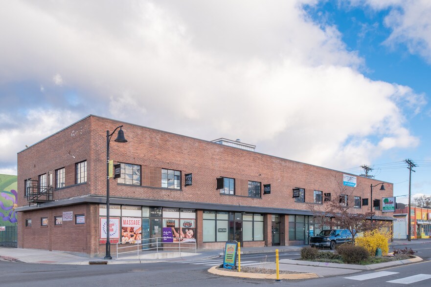 More Photos Of 1455-1495 S Wells Ave, Reno Storefront Retail Office For Lease