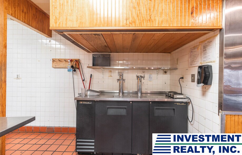 More Photos Of 1049 Kingshighway St, Rolla Restaurant For Sale