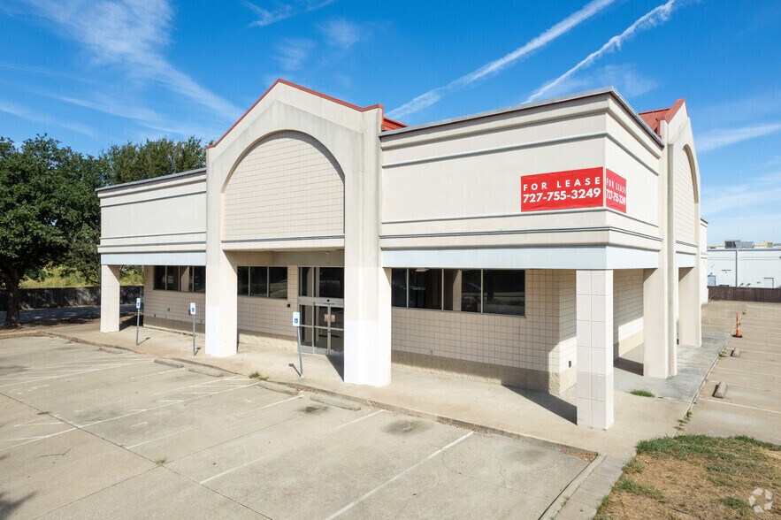 Primary Photo Of 1811 E Arkansas Ln, Arlington Freestanding For Sale