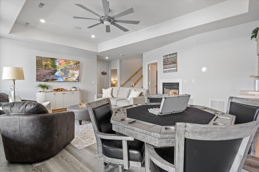 More Photos Of 415 Gardenia Cir, Sunrise Beach Hospitality For Sale