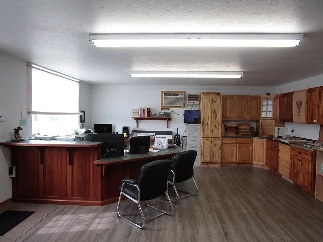 More Photos Of 634 N 7th St E, Chewelah Showroom For Sale