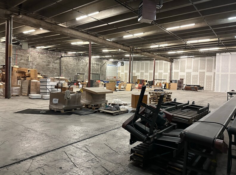 More Photos Of 339 Broadway, Albany Industrial For Sale