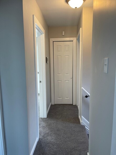 More Photos Of 8443 Chalfonte St, Detroit Flex For Sale